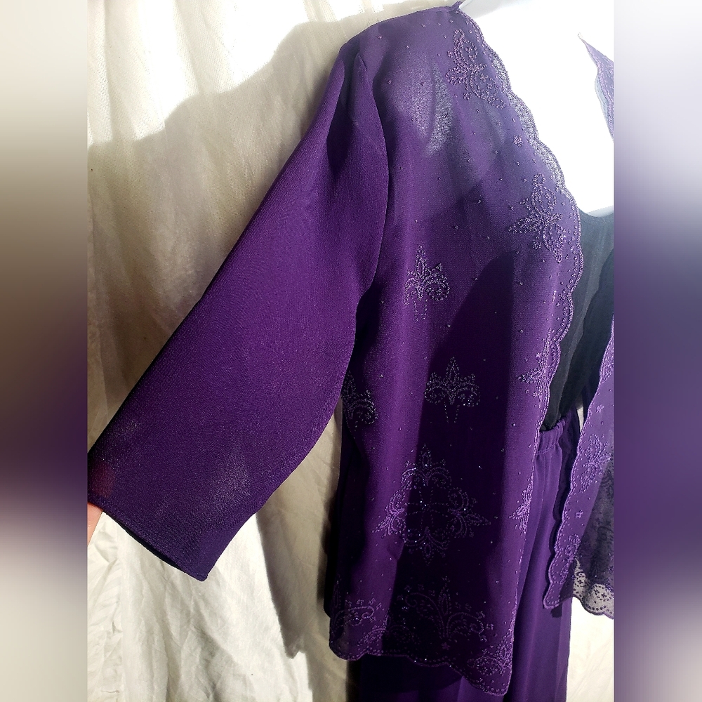 Elegant Purple Pantsuit - Picture 4 of 9